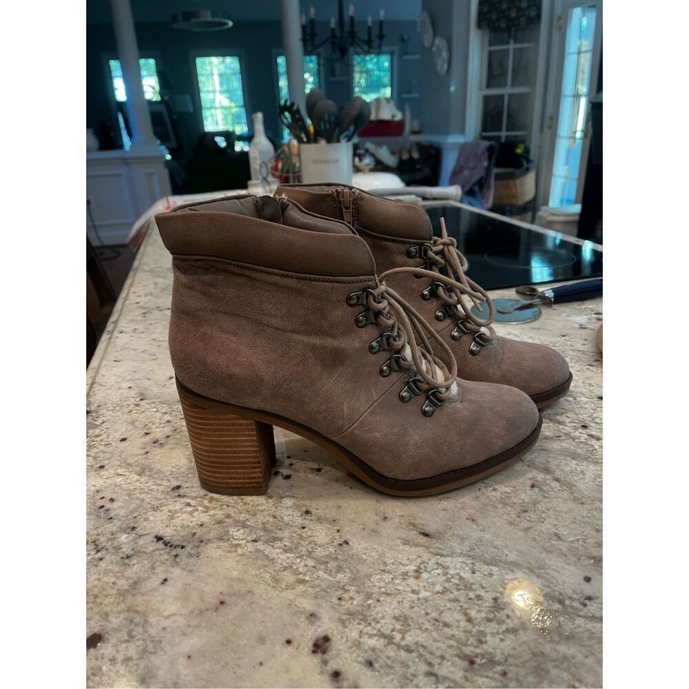 Kensie Tan Faux Suede & Fur Heeled Work Boots sz 11 EUC